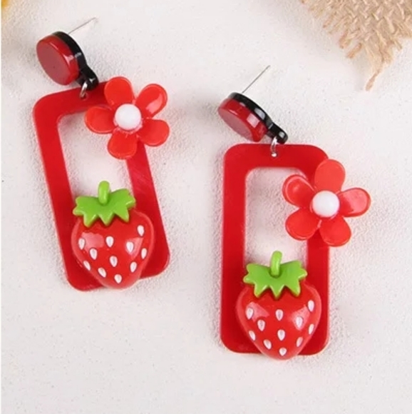Retro Red Strawberry Earrings - Picture 2 of 2